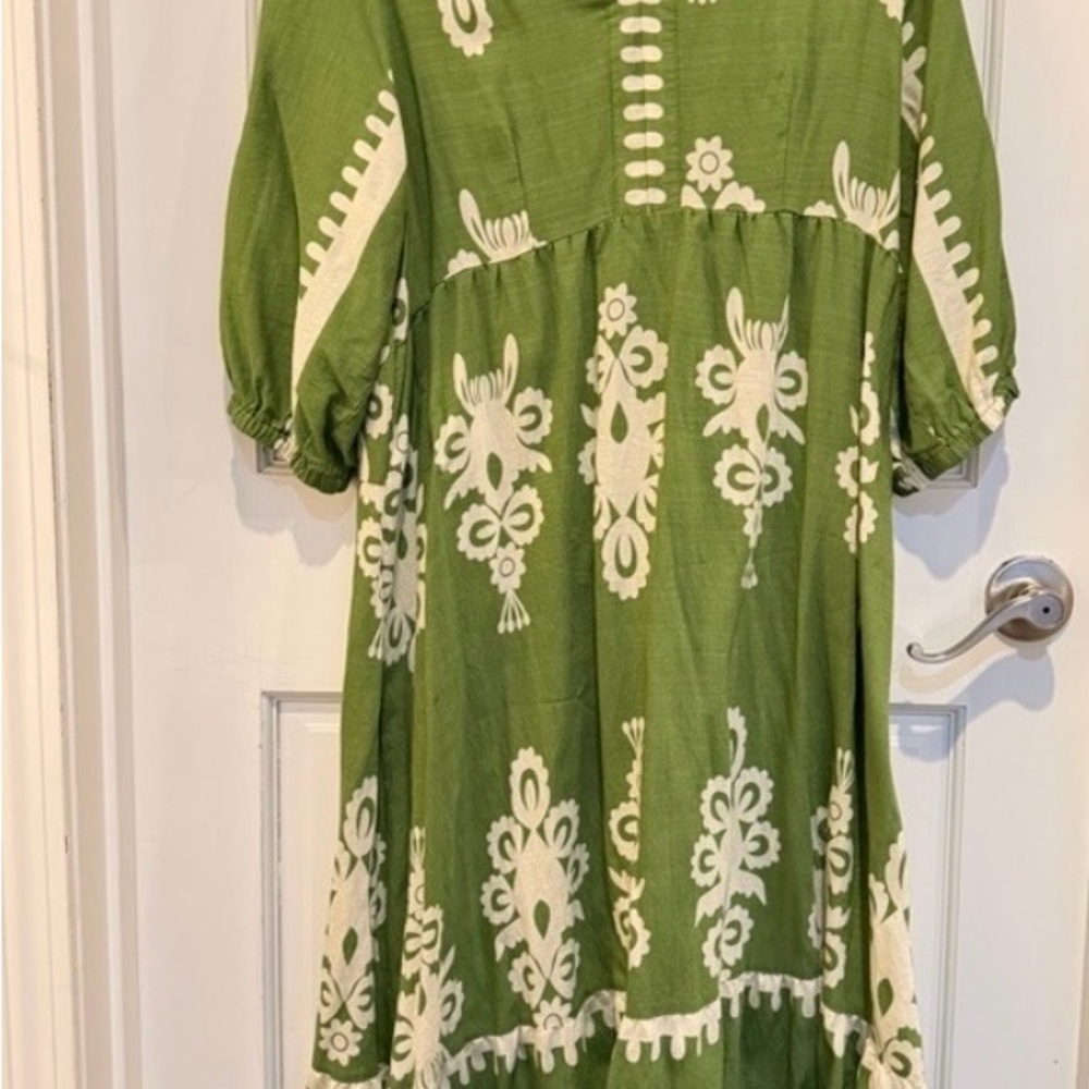 Umgee Green Midi Dress with White Embroidered Motif Large - Picture 4 of 6